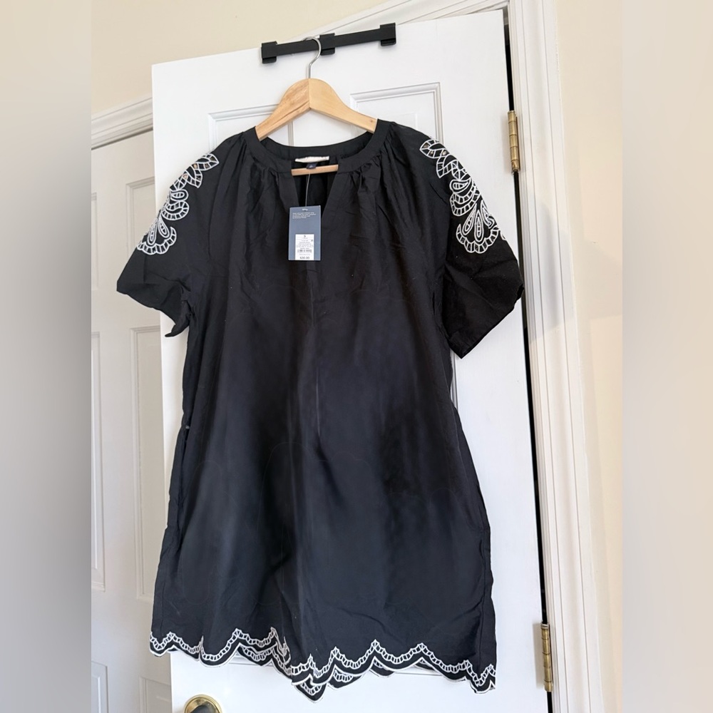 Universal Thread Black w/White Embroidery Mini Swing Dress with pockets.